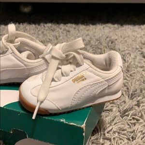 Puma Sneakers